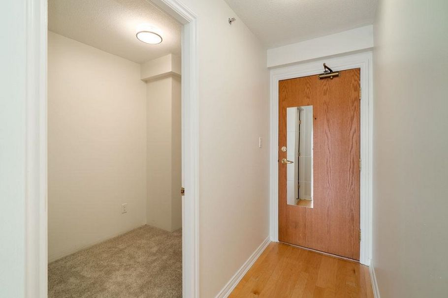 1704 1189 Howe Street Vancouver, BC - 24