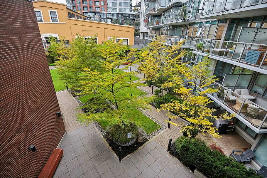 365 250 E 6th Avenue Vancouver, BC - 14