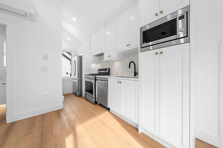 2526 Mcgill Street Vancouver, BC - 11