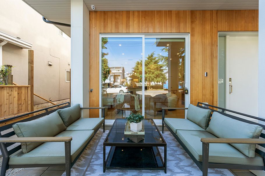 1 6933 Prince Edward Street Vancouver, BC - 19