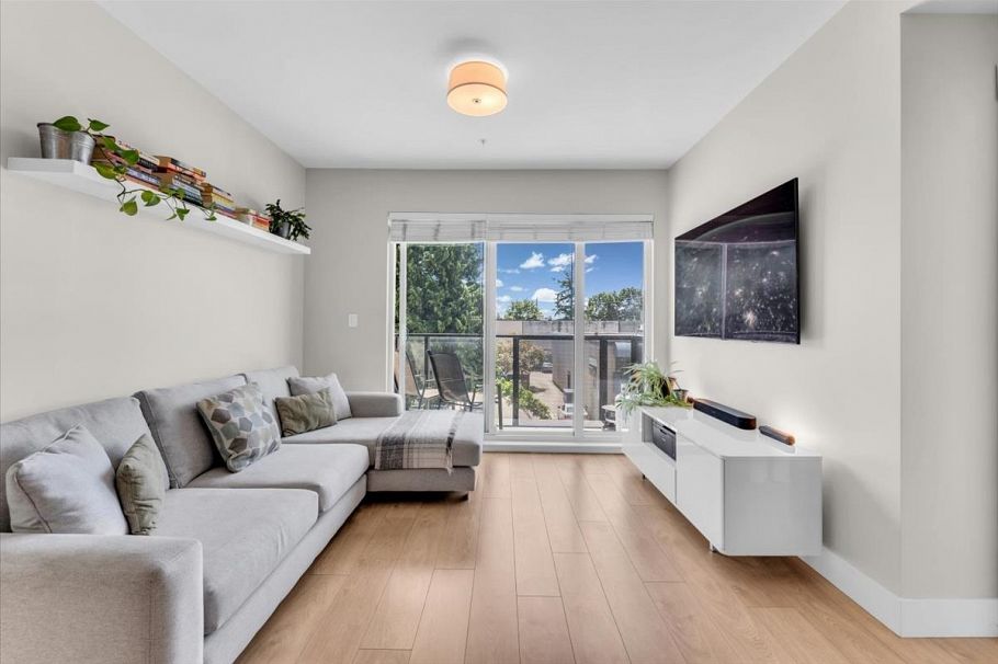 211 1496 Charlotte Road North Vancouver, BC - 6