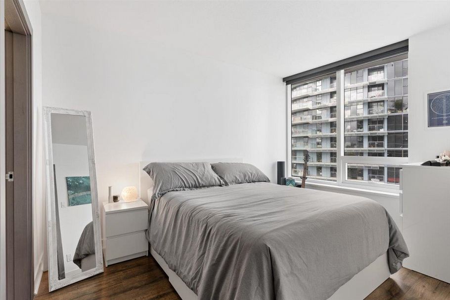 1611 68 Smithe Street Vancouver, BC - 10