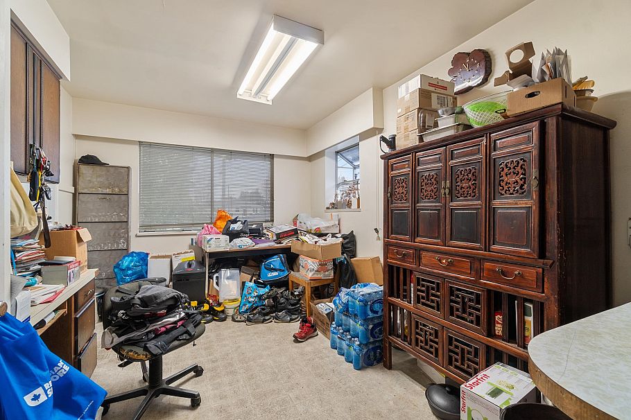 6549 Kerr Street Vancouver, BC - 2