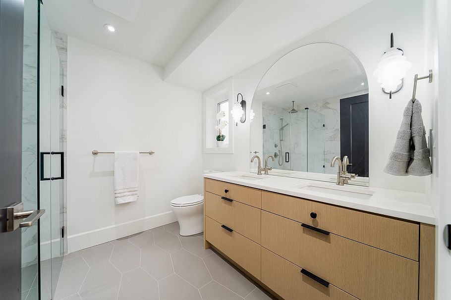 3783 W 27th Avenue Vancouver, BC - 19