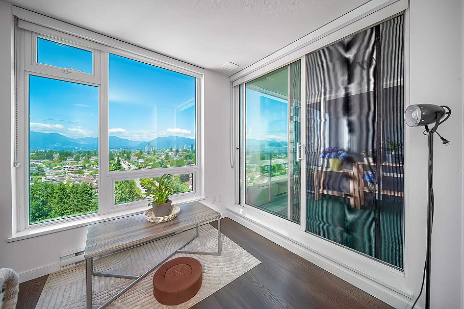 1703 5515 Boundary Road Vancouver, BC - 1