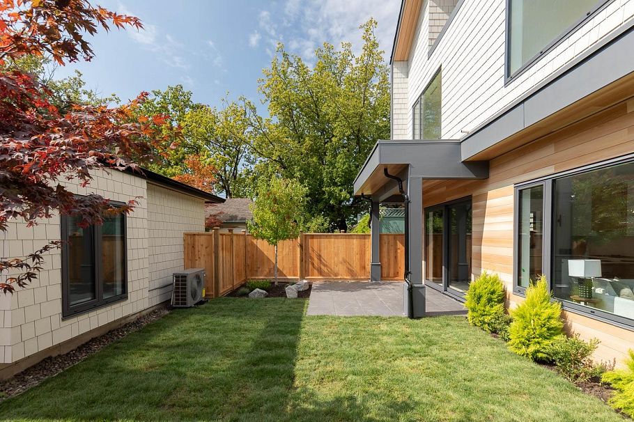 2 3186 W 11th Avenue Vancouver, BC - 22