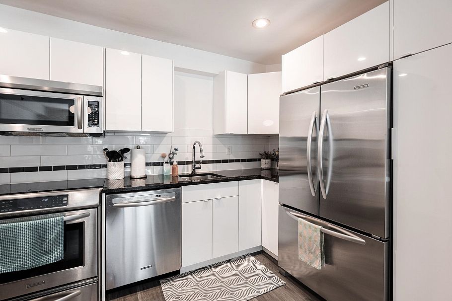 106 825 E 7th Avenue Vancouver, BC - 14