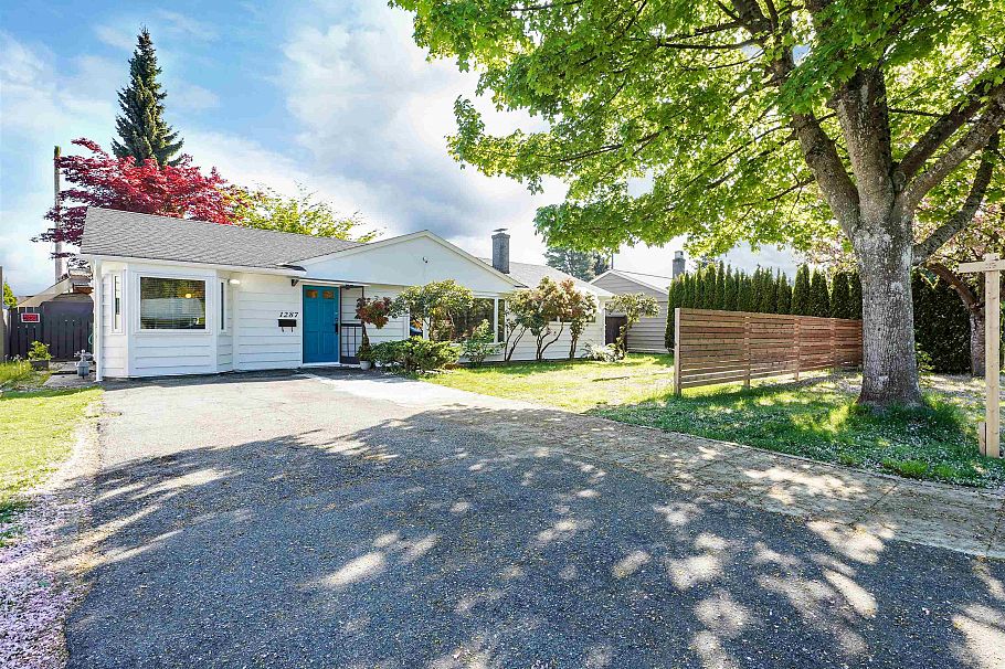 1287 W 15th Street North Vancouver, BC - 4