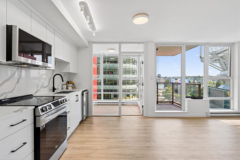 609 111 W Georgia Street Vancouver, BC - 6