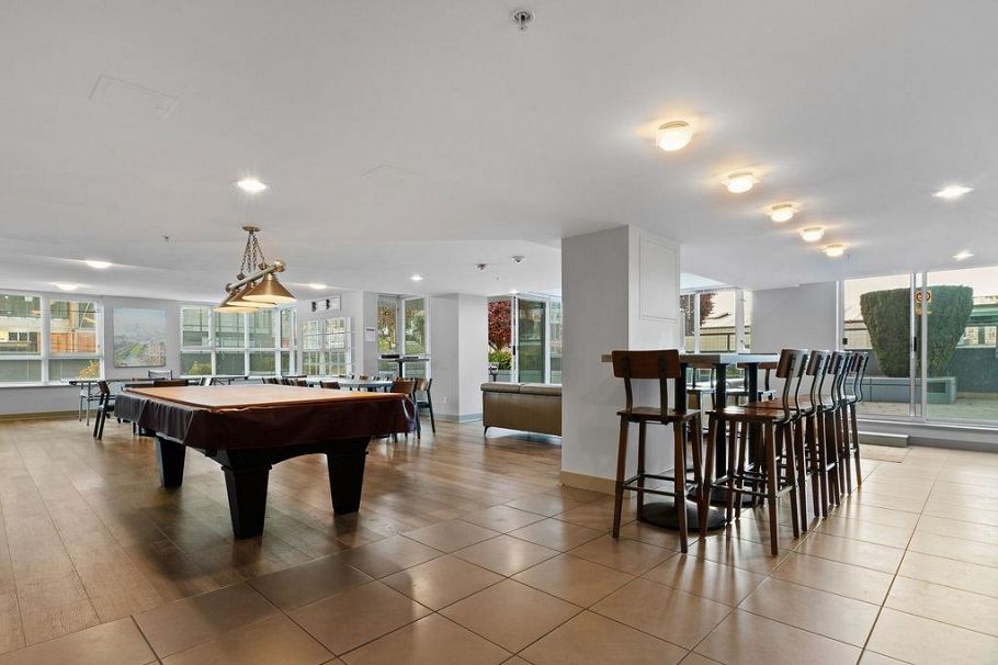 1004 121 W 16th Street North Vancouver, BC - 23