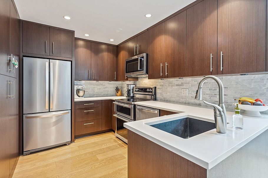 36 1925 Indian River Crescent North Vancouver, BC - 5