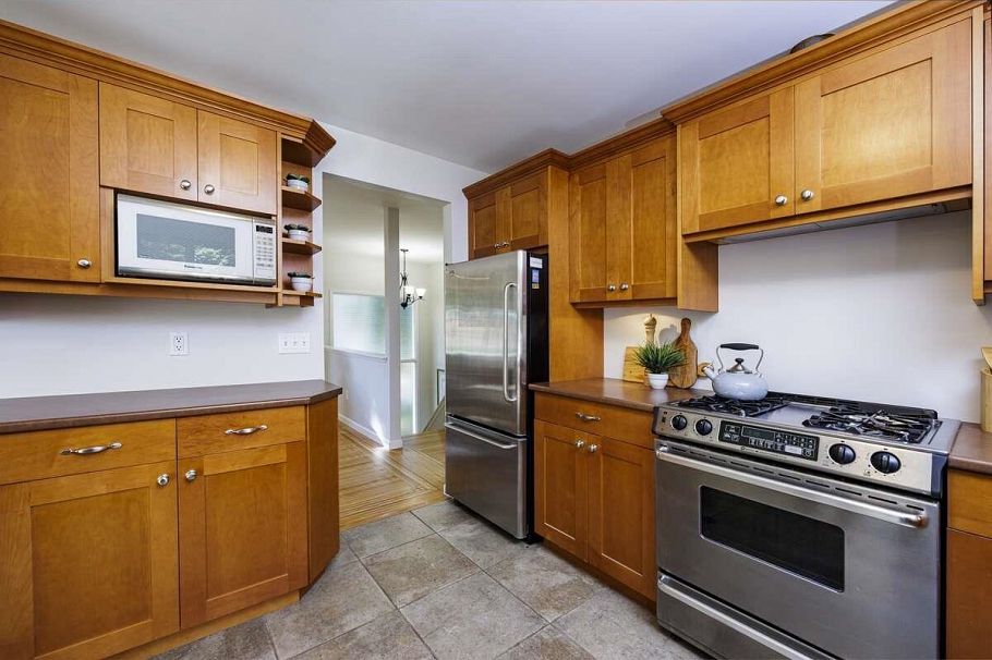 2100 Whitman Avenue North Vancouver, BC - 18