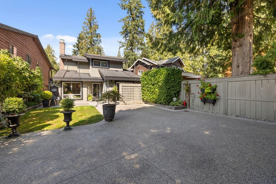 849 Riverside Drive North Vancouver, BC - 39
