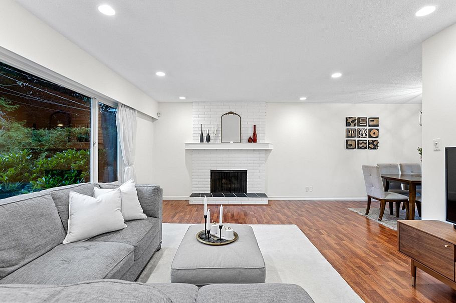 1549 Lynn Valley Road North Vancouver, BC - 20