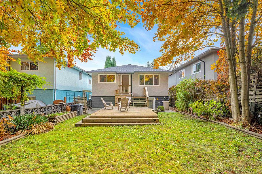 1327 E 29th Avenue Vancouver, BC - 28