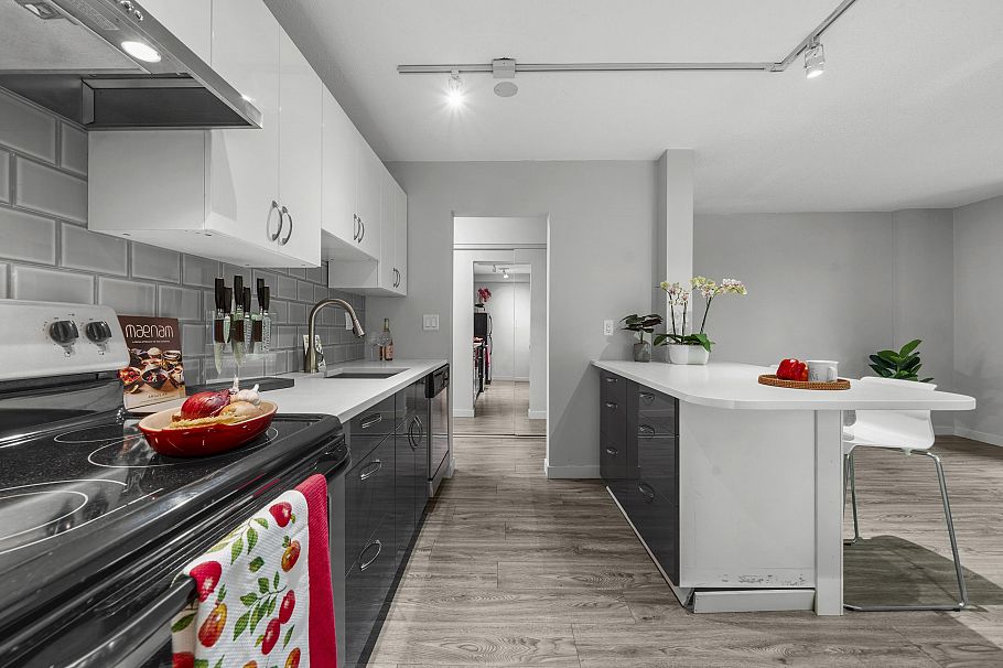 104 2920 Ash Street Vancouver, BC - 4