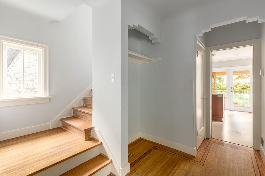 3782 W 24th Avenue Vancouver, BC - 16