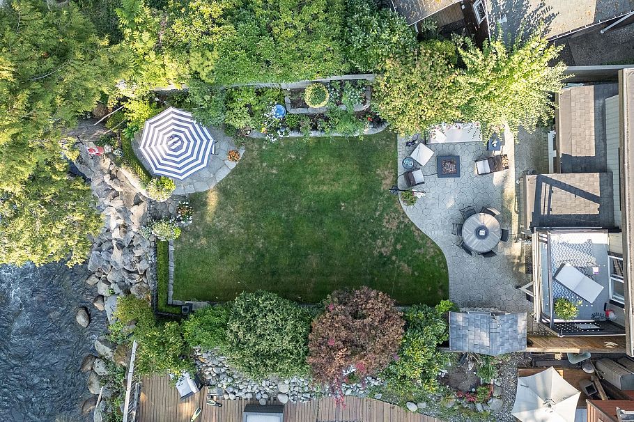 849 Riverside Drive North Vancouver, BC - 35