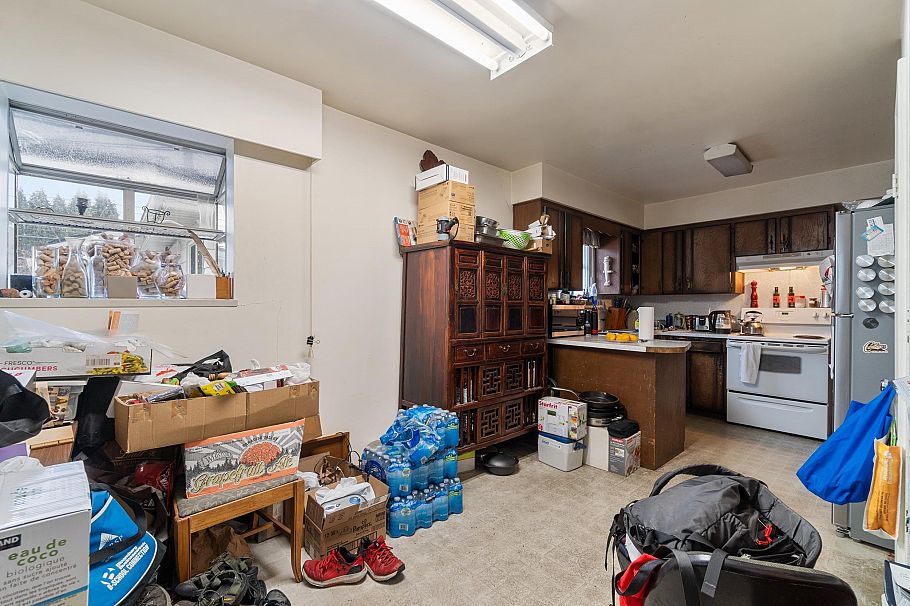 6549 Kerr Street Vancouver, BC - 3