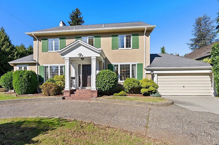 1537 W 40th Avenue Vancouver, BC - 2