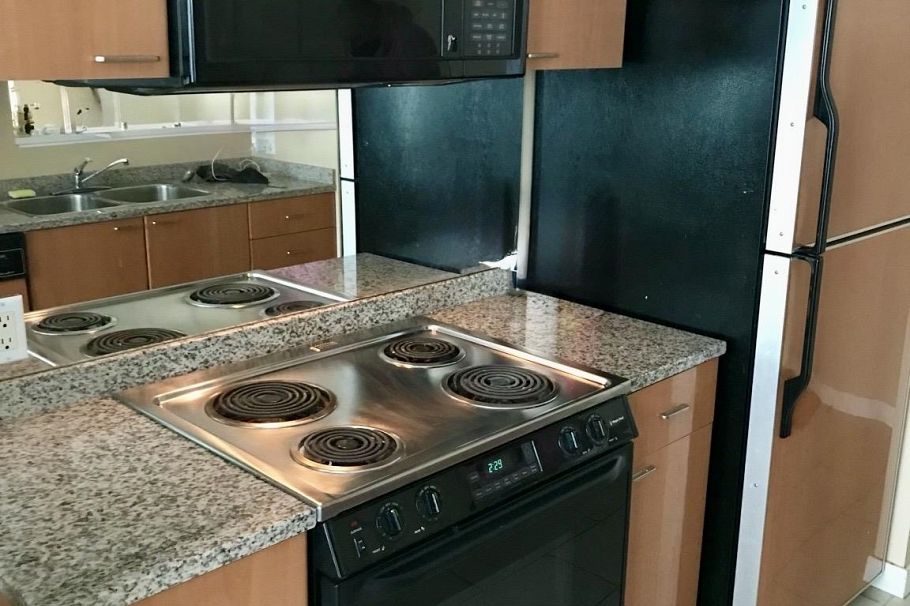 1501 1288 W Georgia Street Vancouver, BC - 3