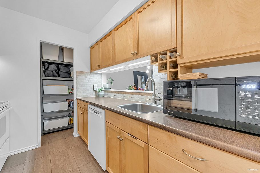 1854 Purcell Way North Vancouver, BC - 14