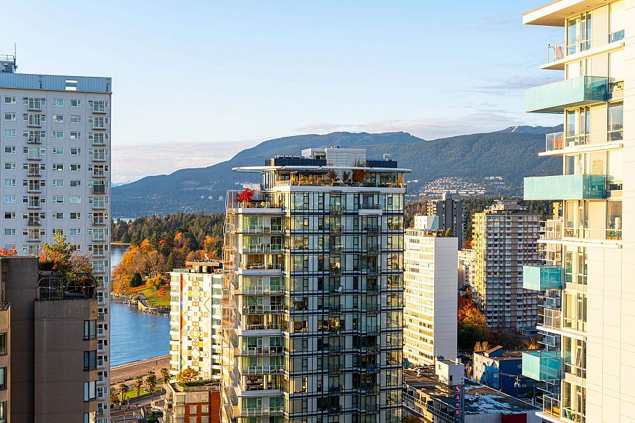 2004 1251 Cardero Street Vancouver, BC - 24