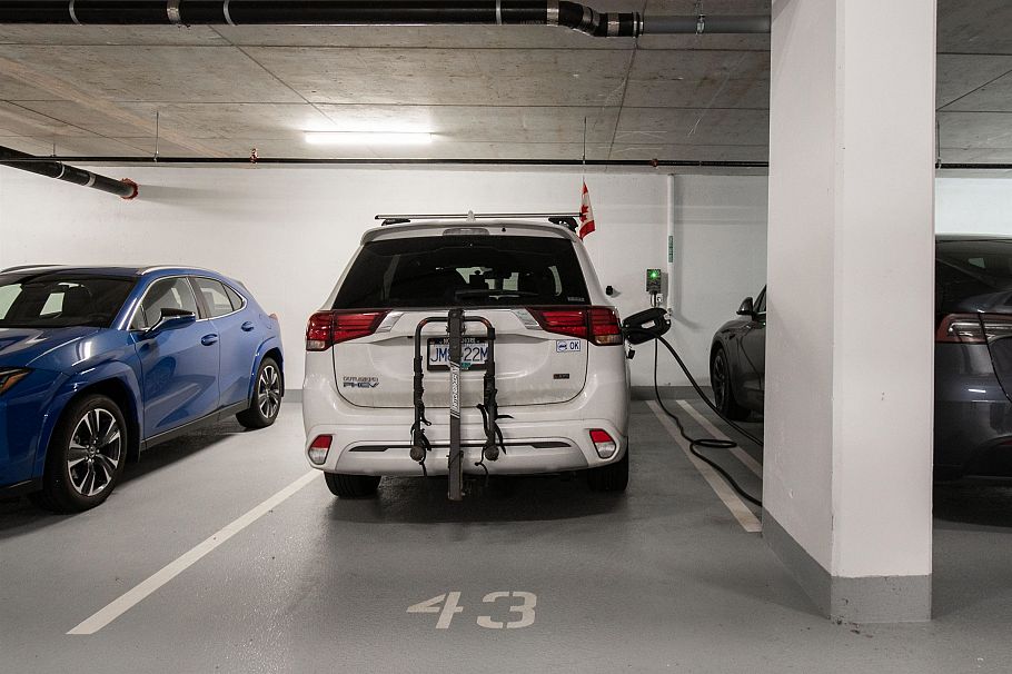 1807 1500 Fern Street North Vancouver, BC - 38