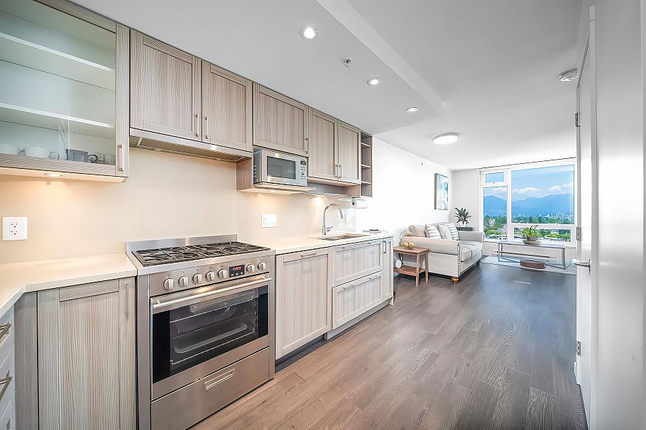 1703 5515 Boundary Road Vancouver, BC - 3