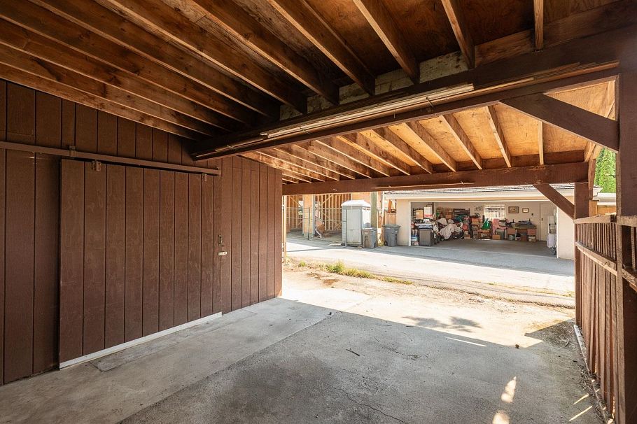 3782 W 24th Avenue Vancouver, BC - 39