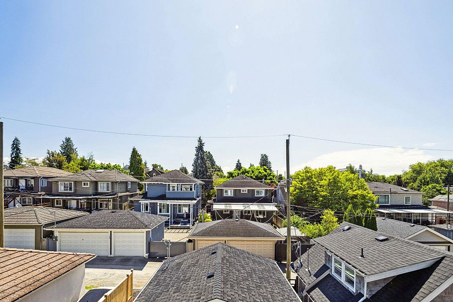 2 250 E 39th Avenue Vancouver, BC - 30