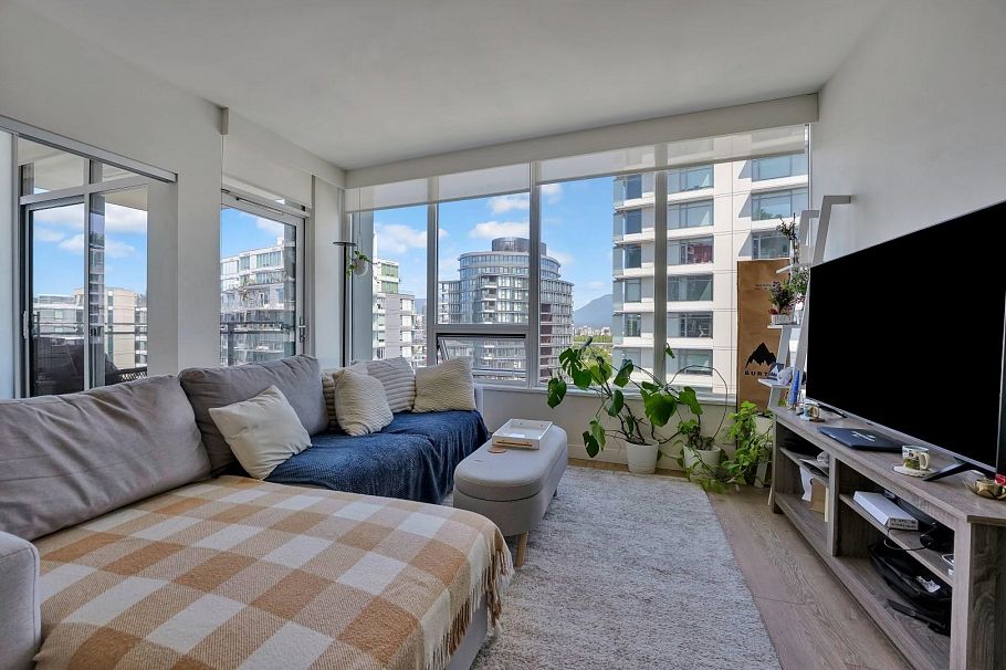 1510 111 E 1st Avenue Vancouver, BC - 12