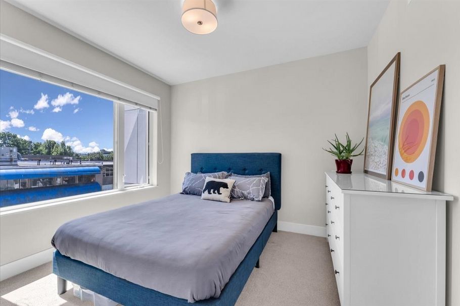 211 1496 Charlotte Road North Vancouver, BC - 18