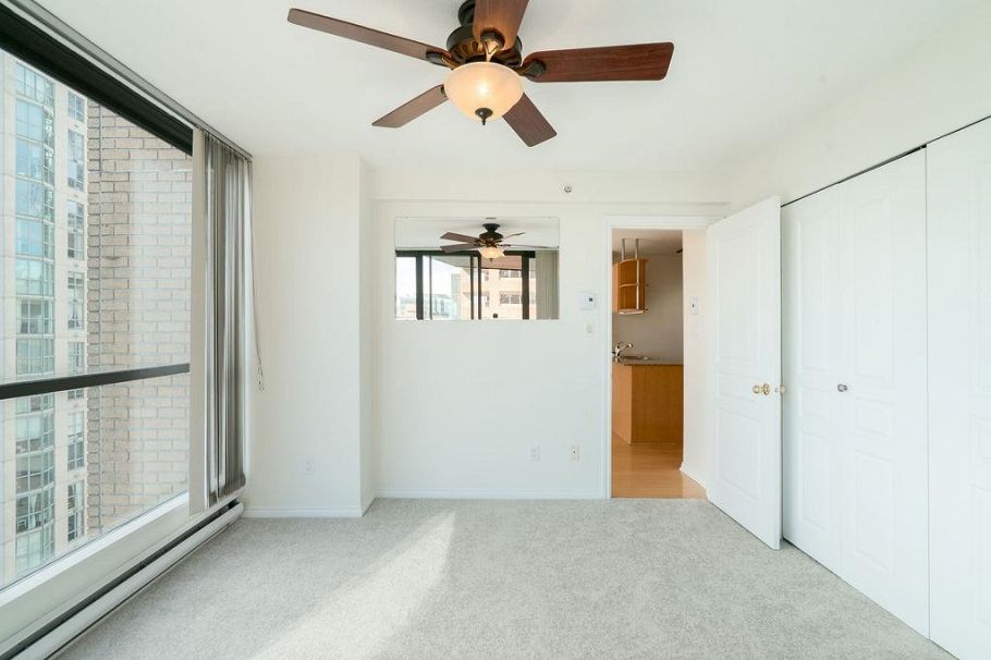 1704 1189 Howe Street Vancouver, BC - 23