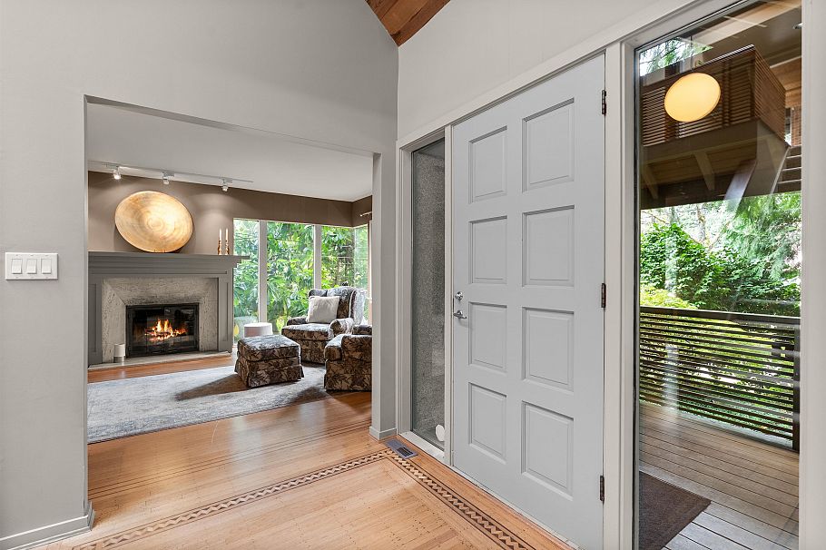 5588 Olympic Street Vancouver, BC - 3