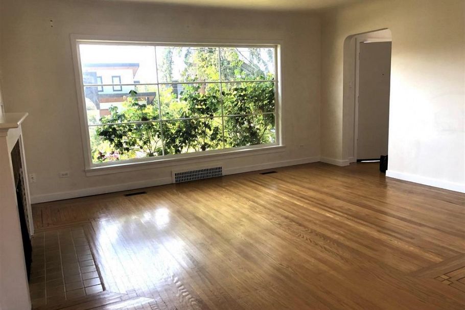 234 W St. James Road North Vancouver, BC - 3