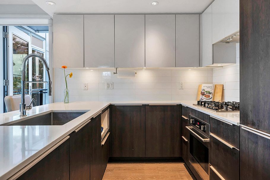 329 1588 E Hastings Street Vancouver, BC - 8