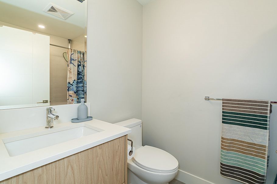 11 933 Premier Street North Vancouver, BC - 25