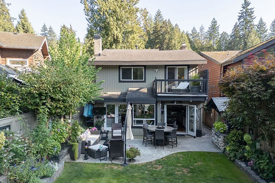 849 Riverside Drive North Vancouver, BC - 33