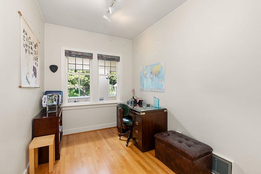 1537 W 40th Avenue Vancouver, BC - 22