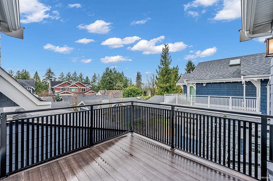 3852 W 50th Avenue Vancouver, BC - 37