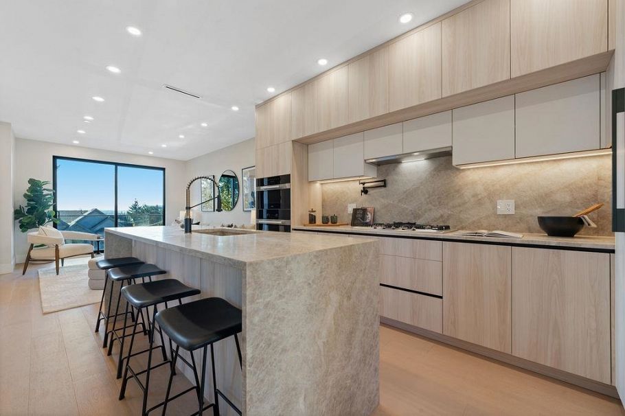 504 E 5th Street North Vancouver, BC - 6