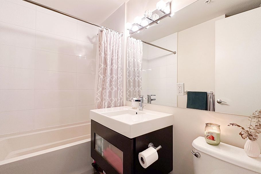 301 3333 Main Street Vancouver, BC - 15