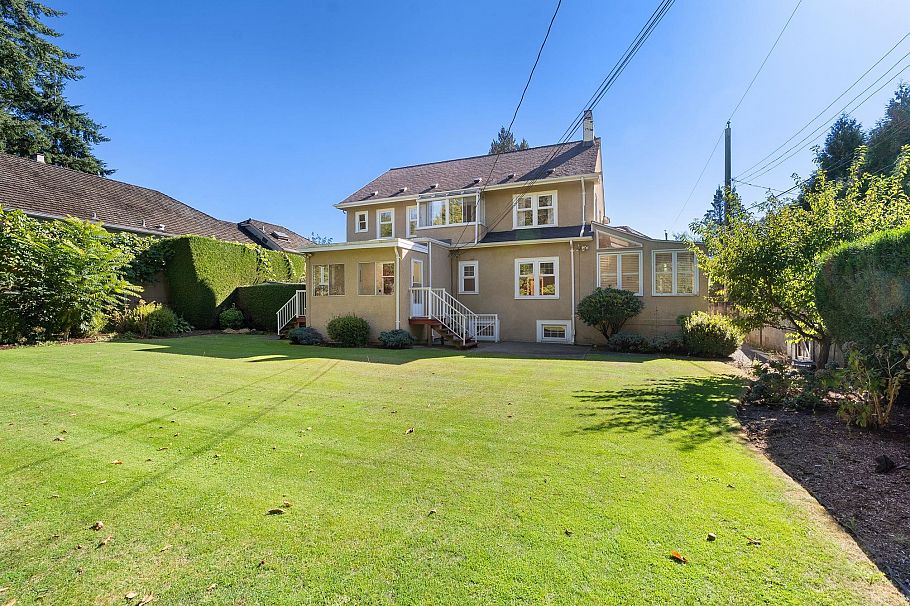 1537 W 40th Avenue Vancouver, BC - 4