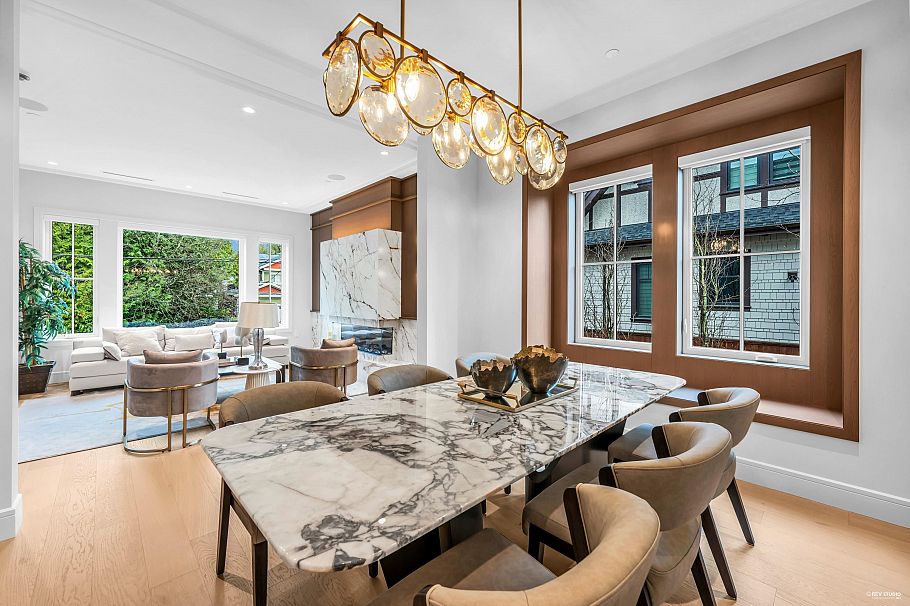 3852 W 50th Avenue Vancouver, BC - 10