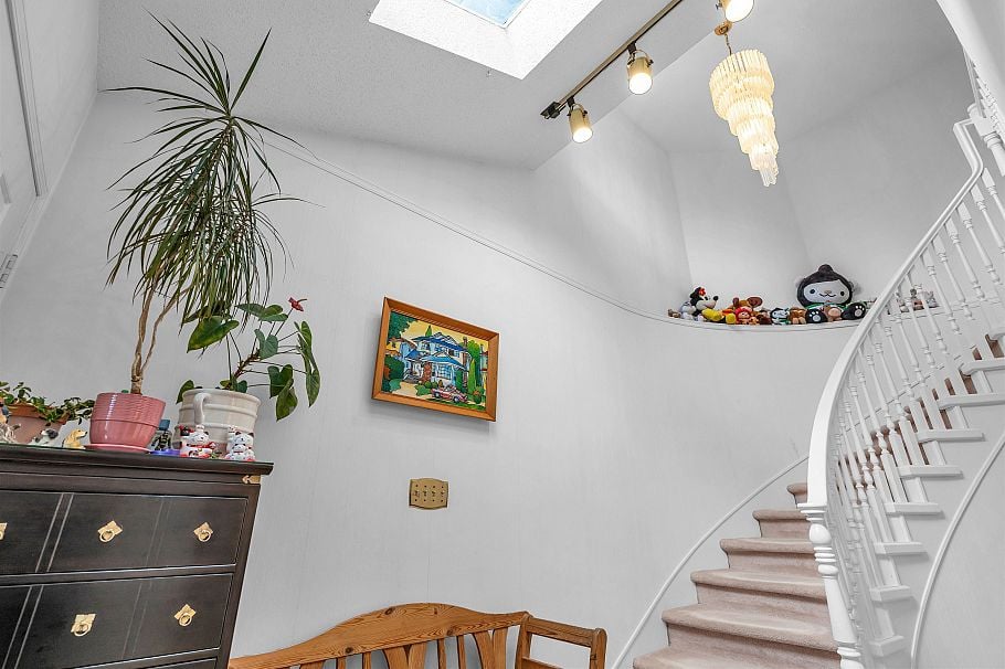 3863 W 30th Avenue Vancouver, BC - 8