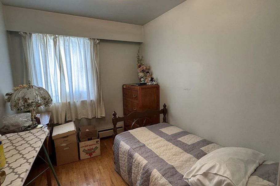 1346 E 2nd Avenue Vancouver, BC - 10