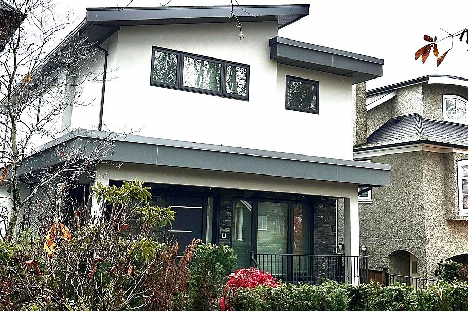 3349 W 19th Avenue Vancouver, BC - 2