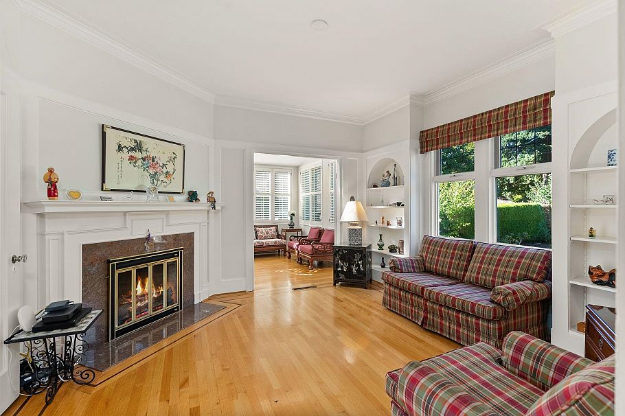 1537 W 40th Avenue Vancouver, BC - 12