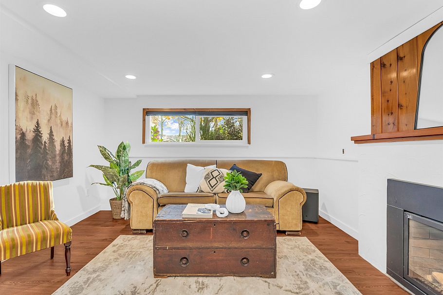 1327 E 29th Avenue Vancouver, BC - 22